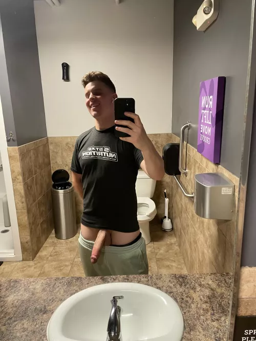 Why does this happen halfway through workout?😭