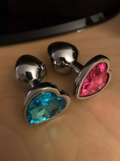 Daddy bought baby girl some new jewelry for her big booty. Stay tuned for more pics 🍑💎(Wifey) (45)