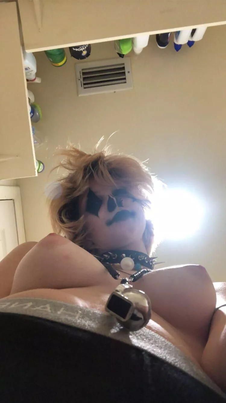 (he/they/it)