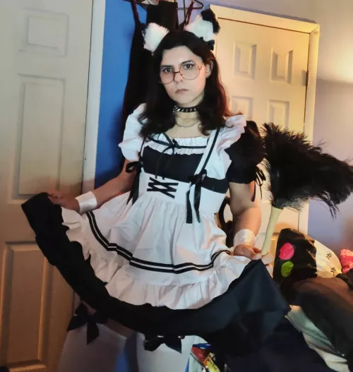 I'll clean your shitty room okay. But not for free 😡