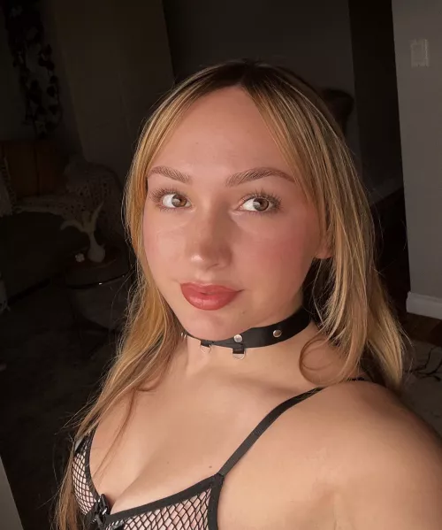 my only fans is free.. cum play 💋