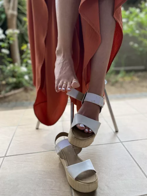 My toes can do more than just take these off…😏