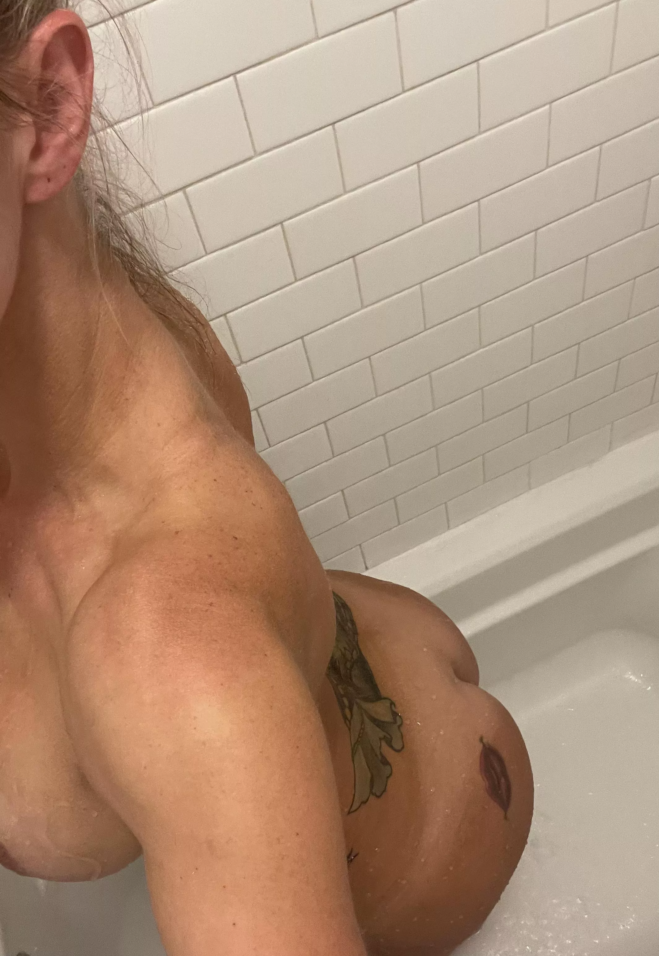 Nothing like a shower selfie! Very hard to do! 38F