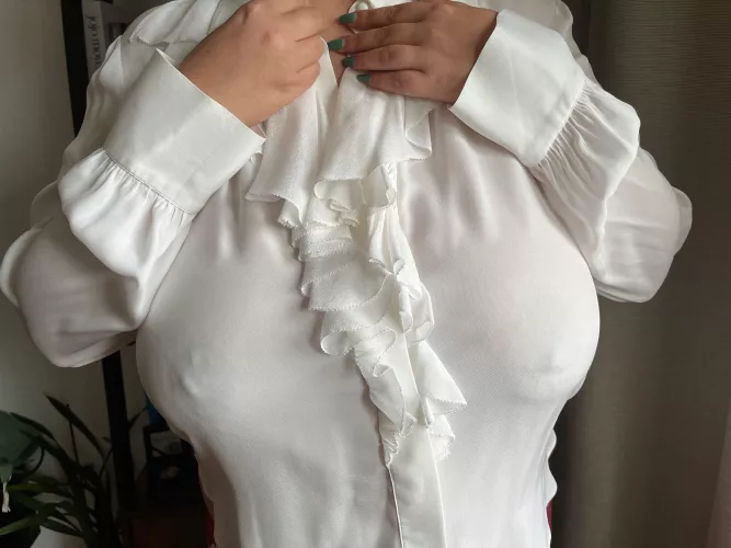 Suit up like a true queen 👸🏻!