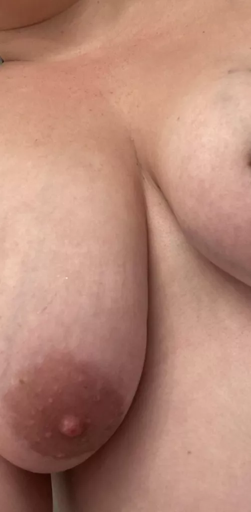 You’re not planning on putting your cum on this nipple right?🚨