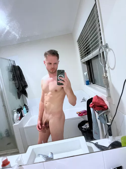 Back home after a work trip. Just need to get back to the gym. 😵‍💫 Need a gym buddy ASAP though 😬