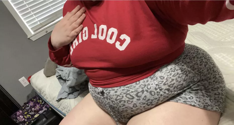 Gotta love cleaning days 🧺