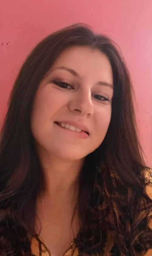 Please tribute me😘 chat me or kik: CdKarolina90