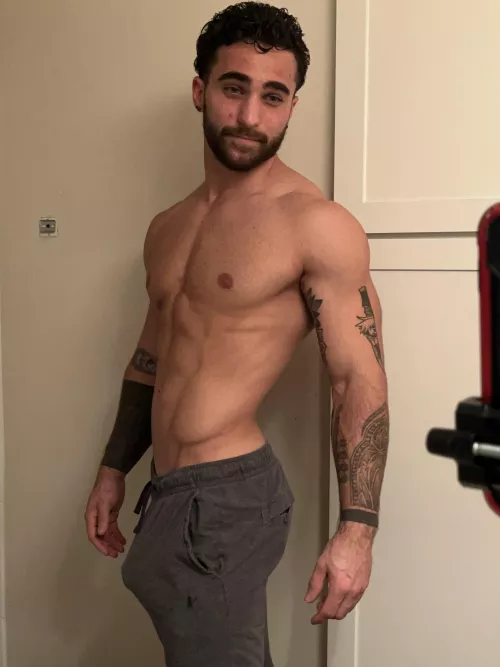 These pants make more than just my butt look big 😉👀