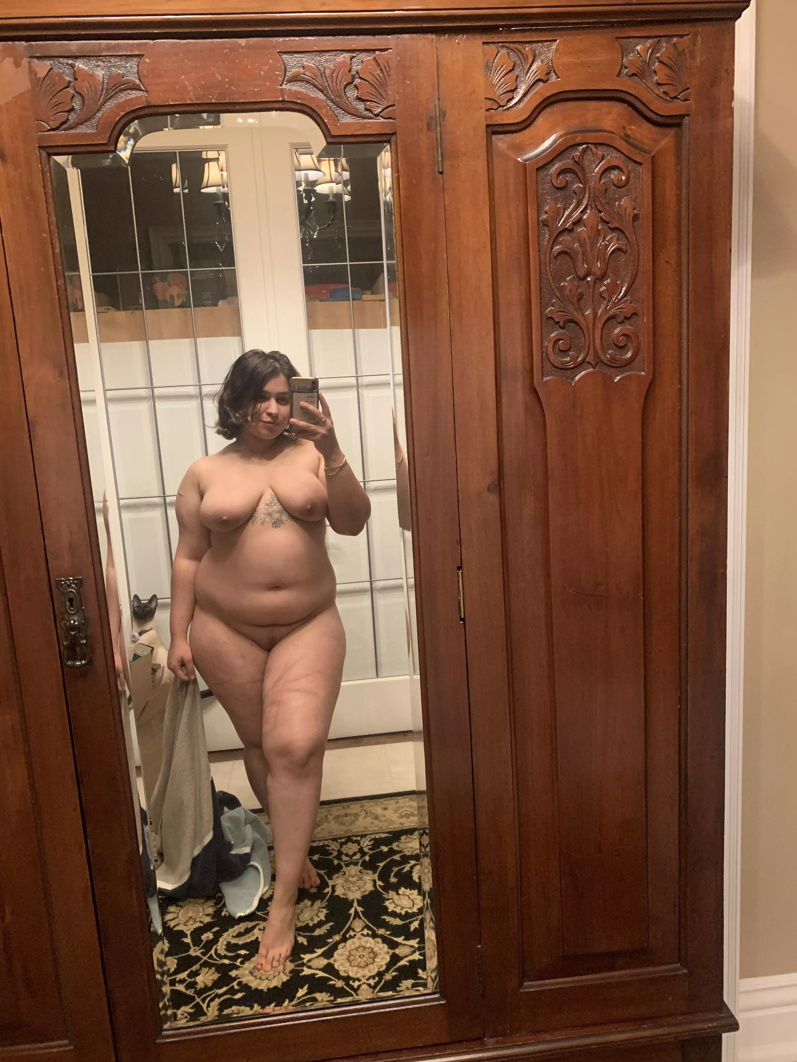 well hello 🥰🥰