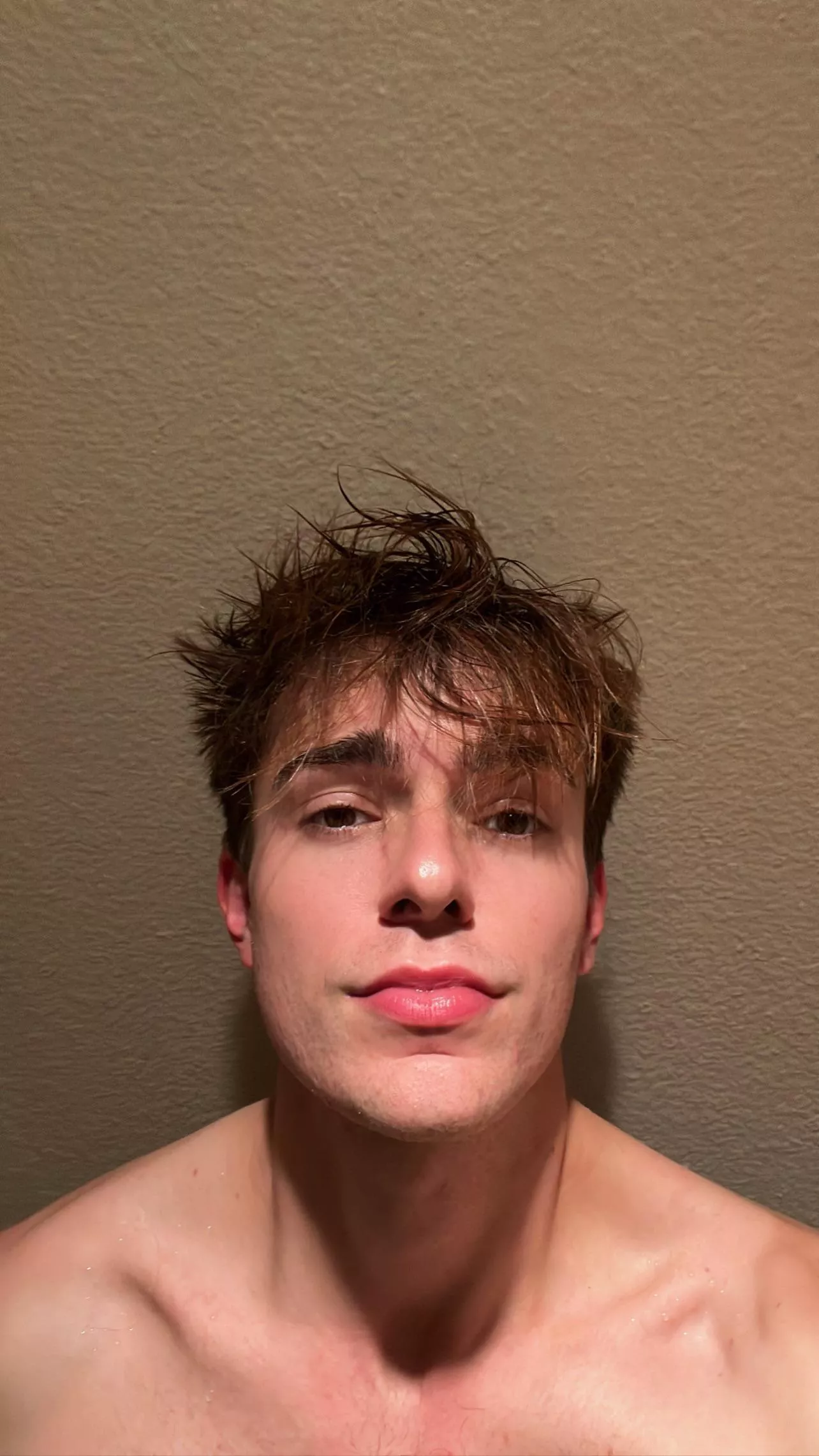 Whatsup 👽