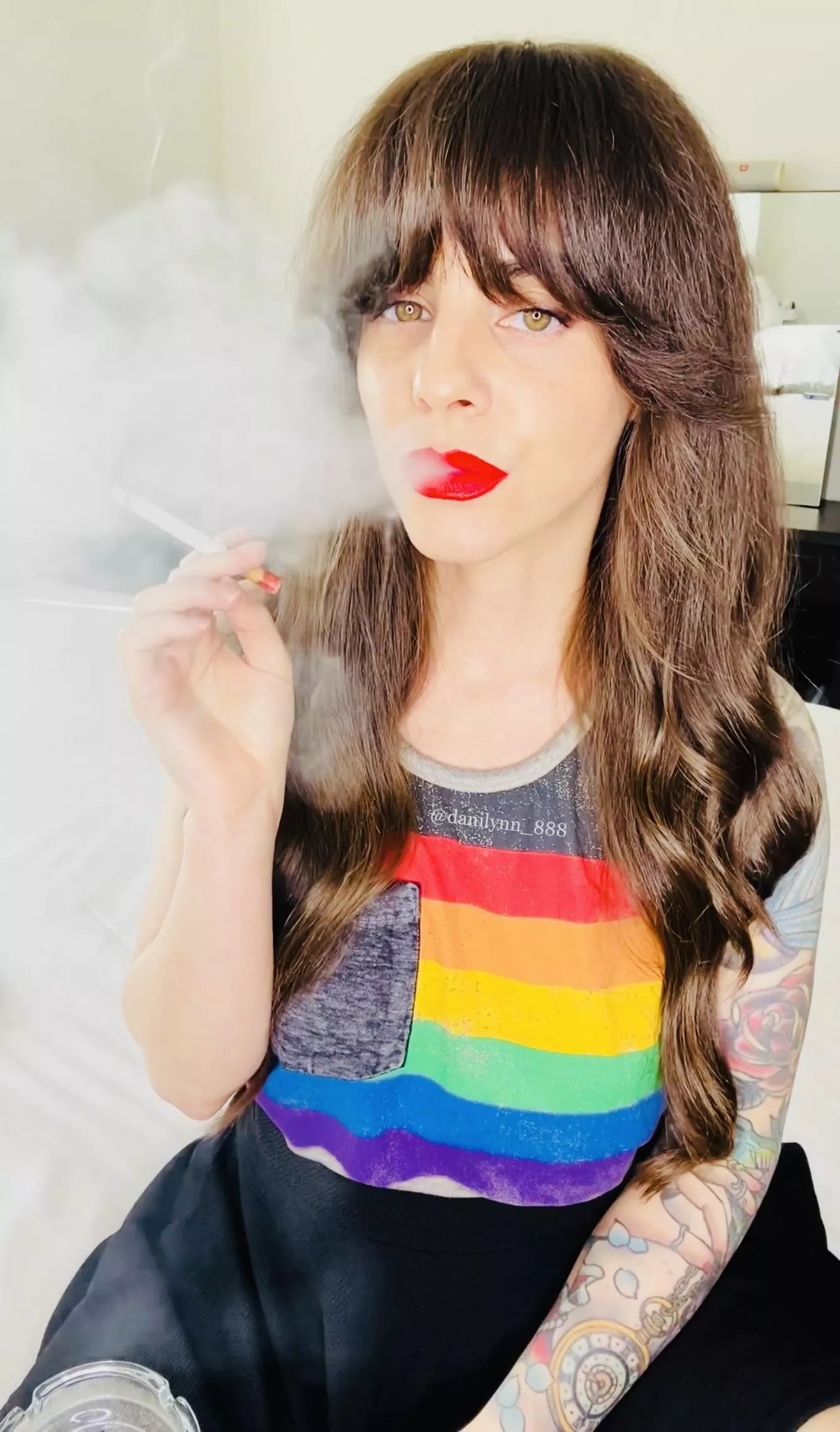 💋💨💨💨
