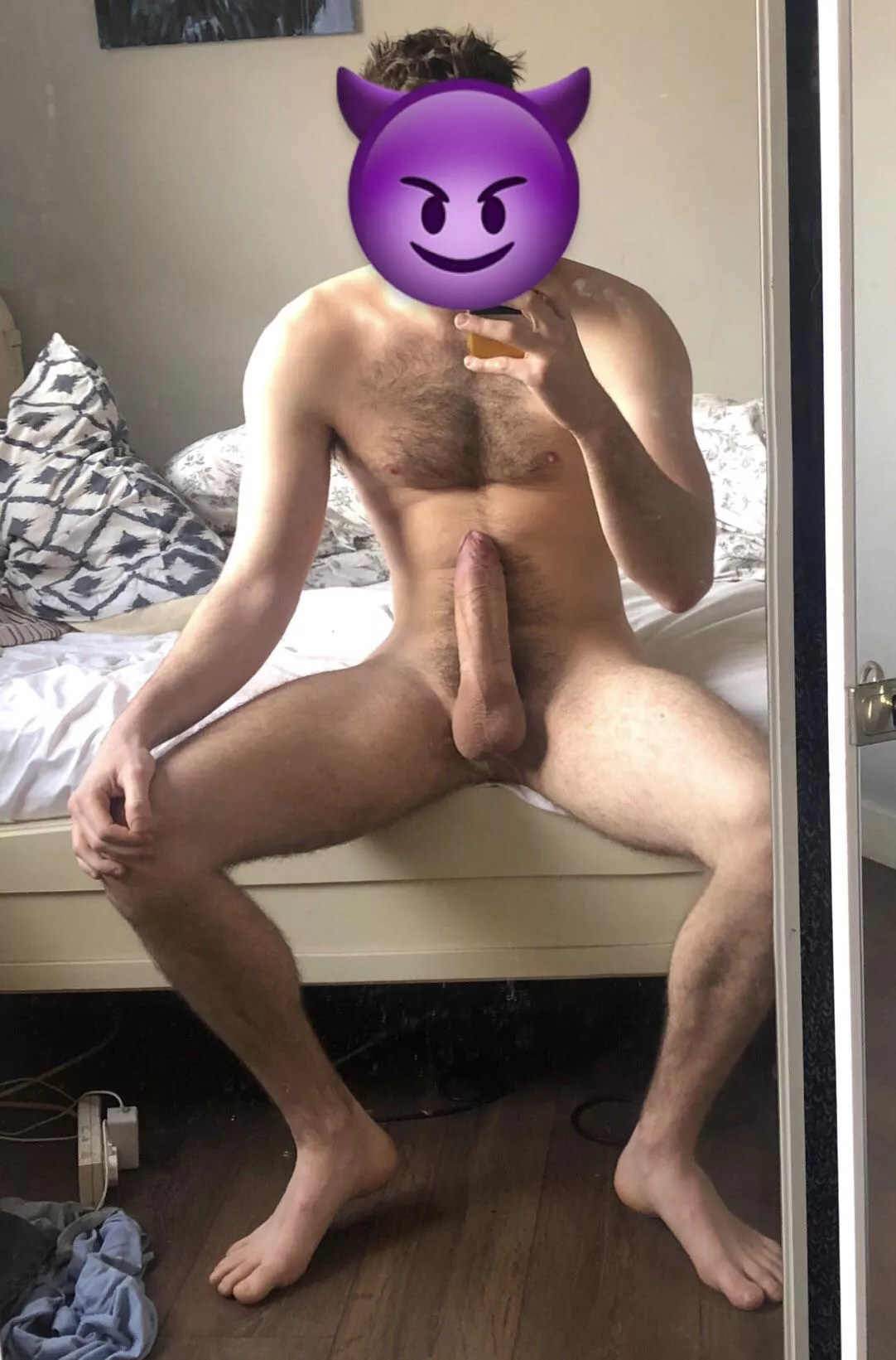 😜