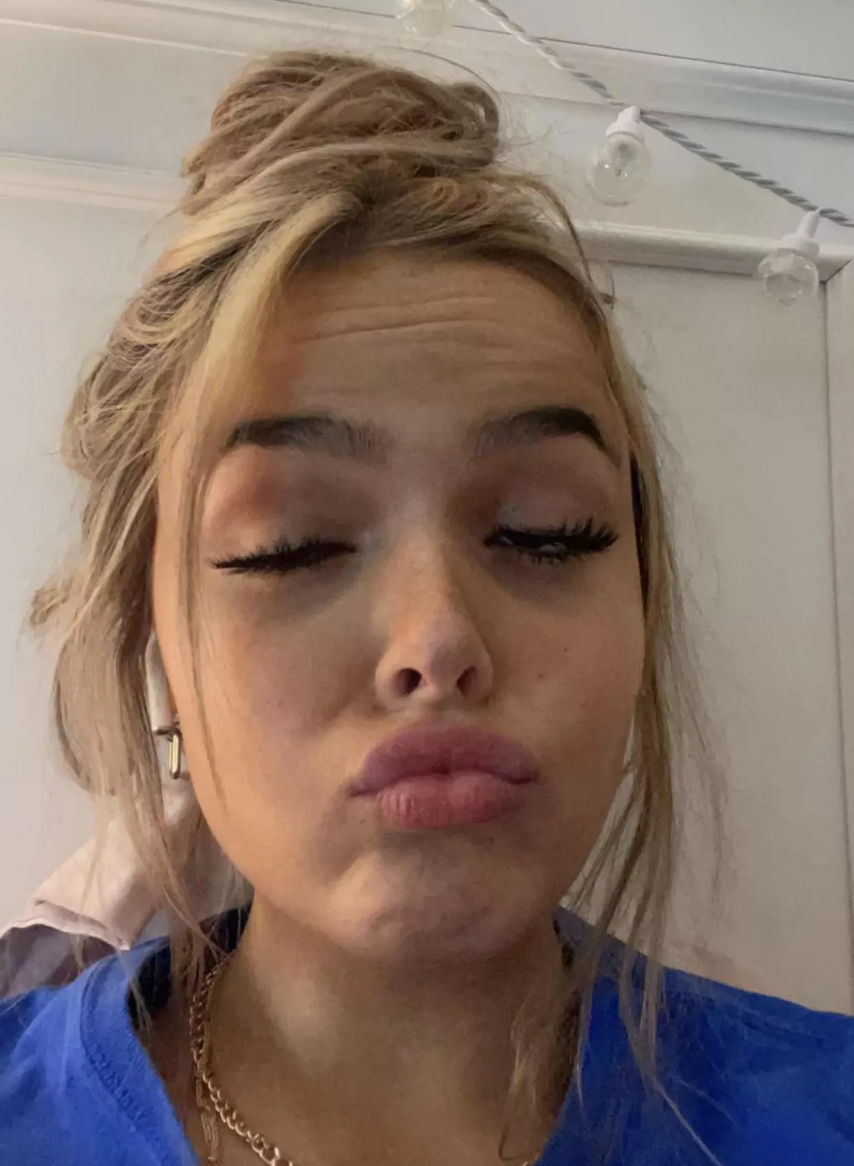 💋