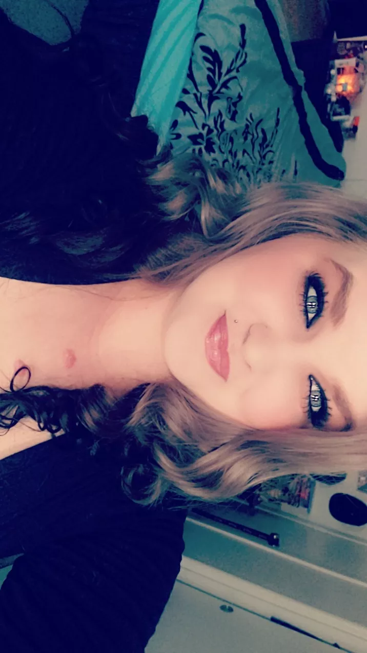 😜