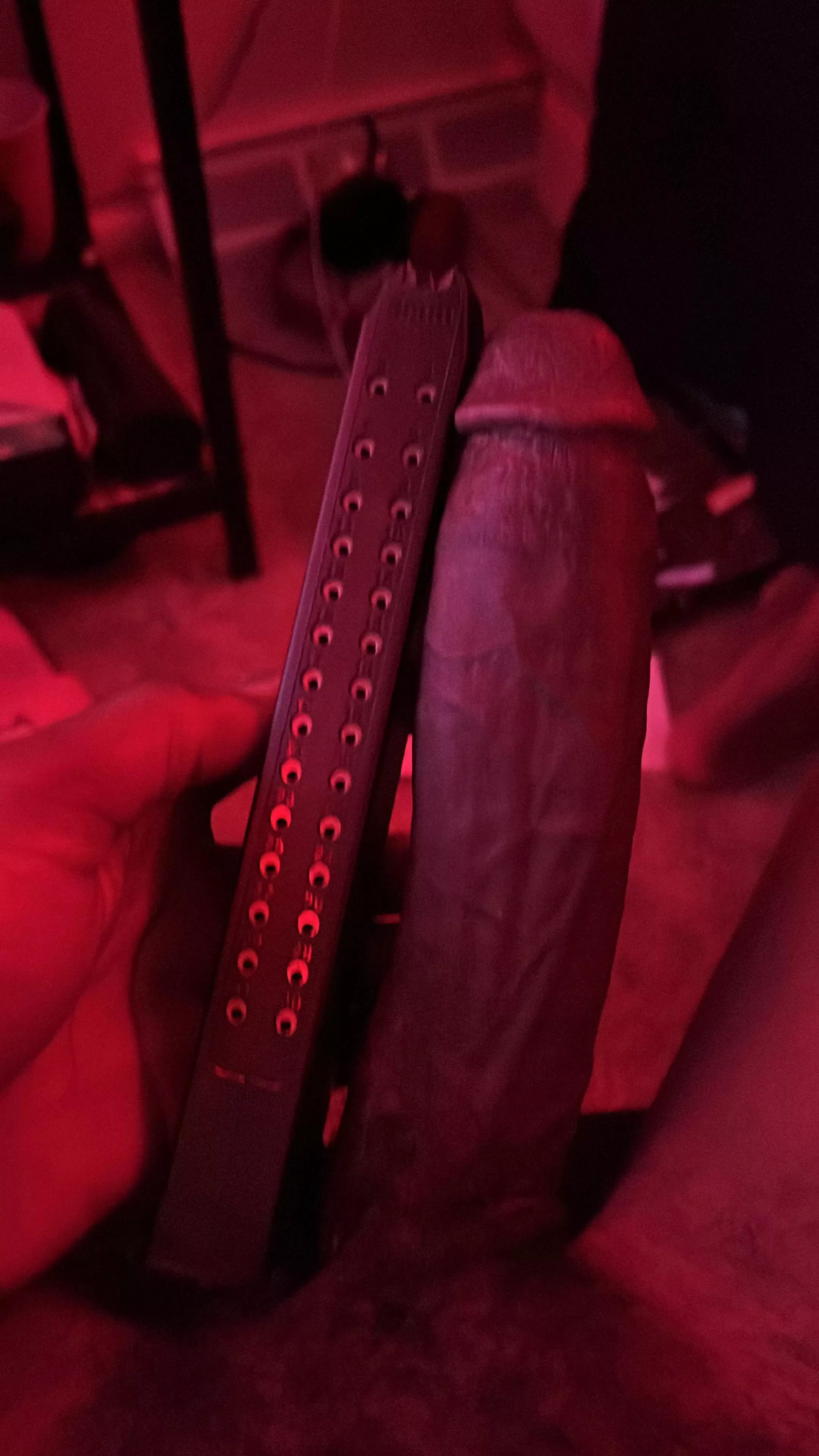😈