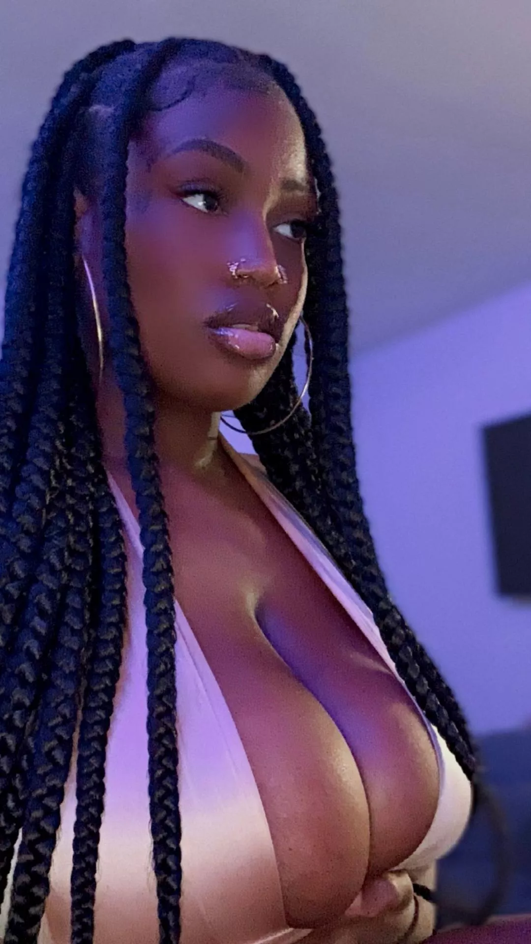 😘
