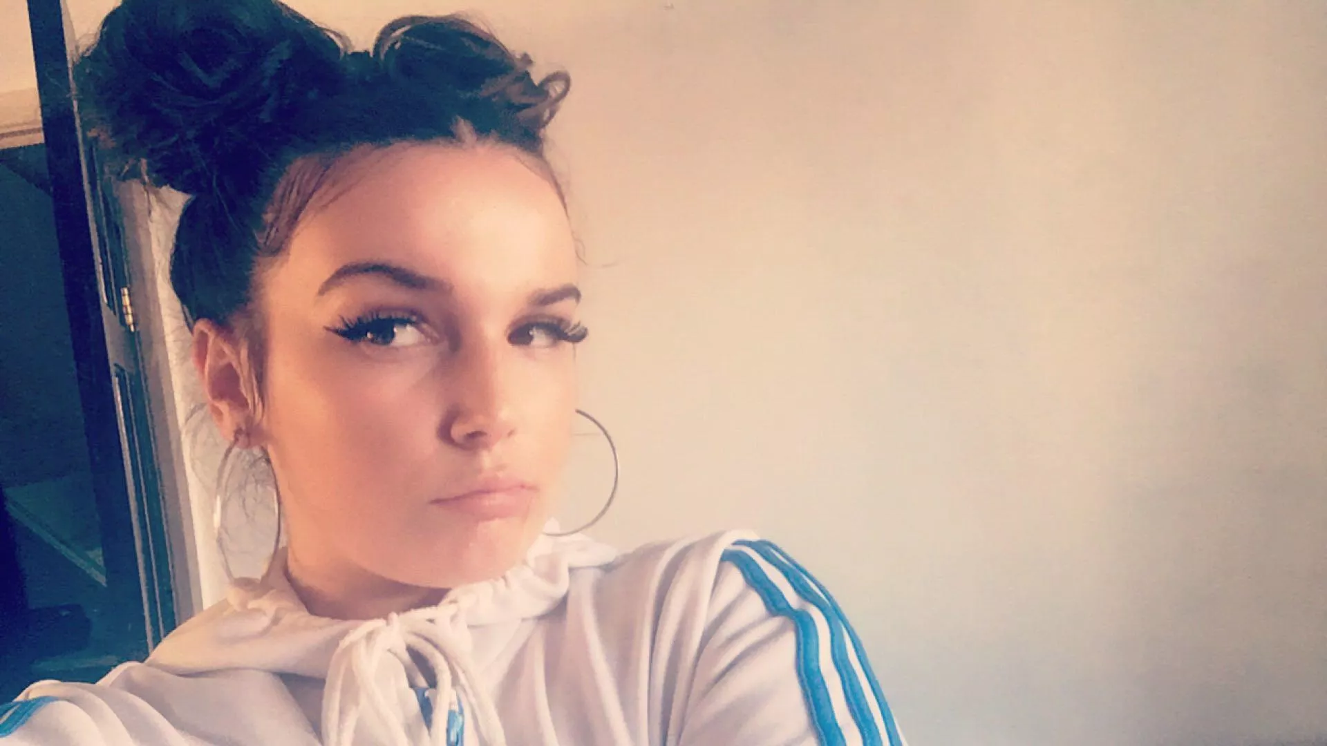 😋