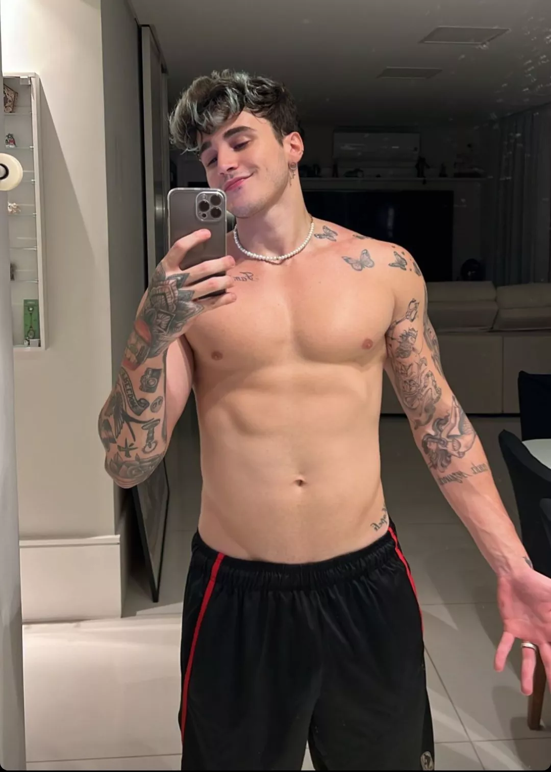 😋