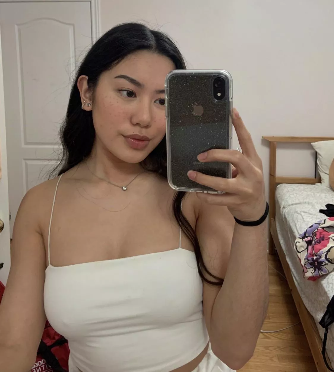 👀