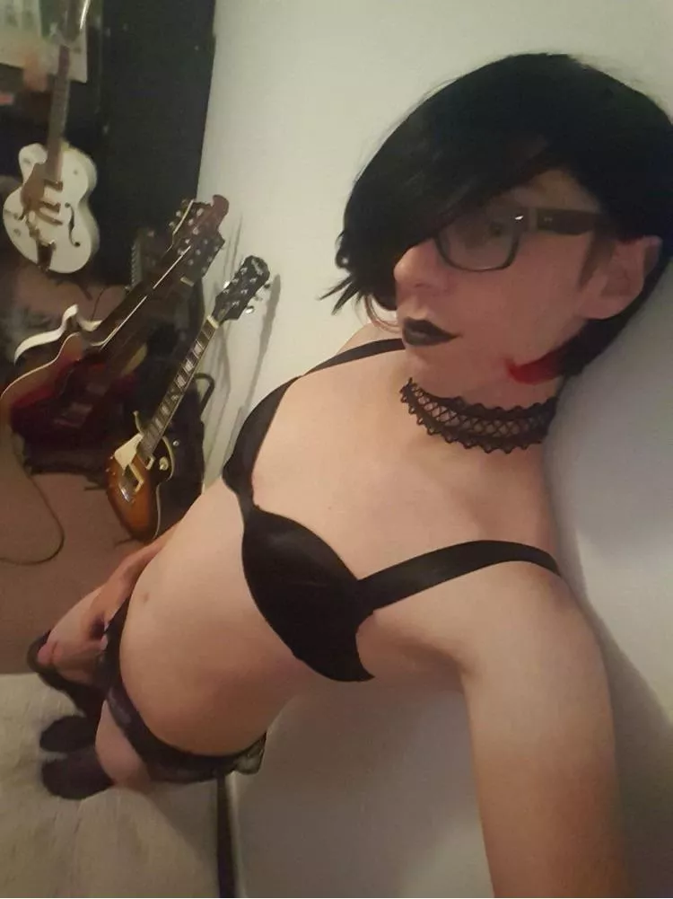 🙈🖤