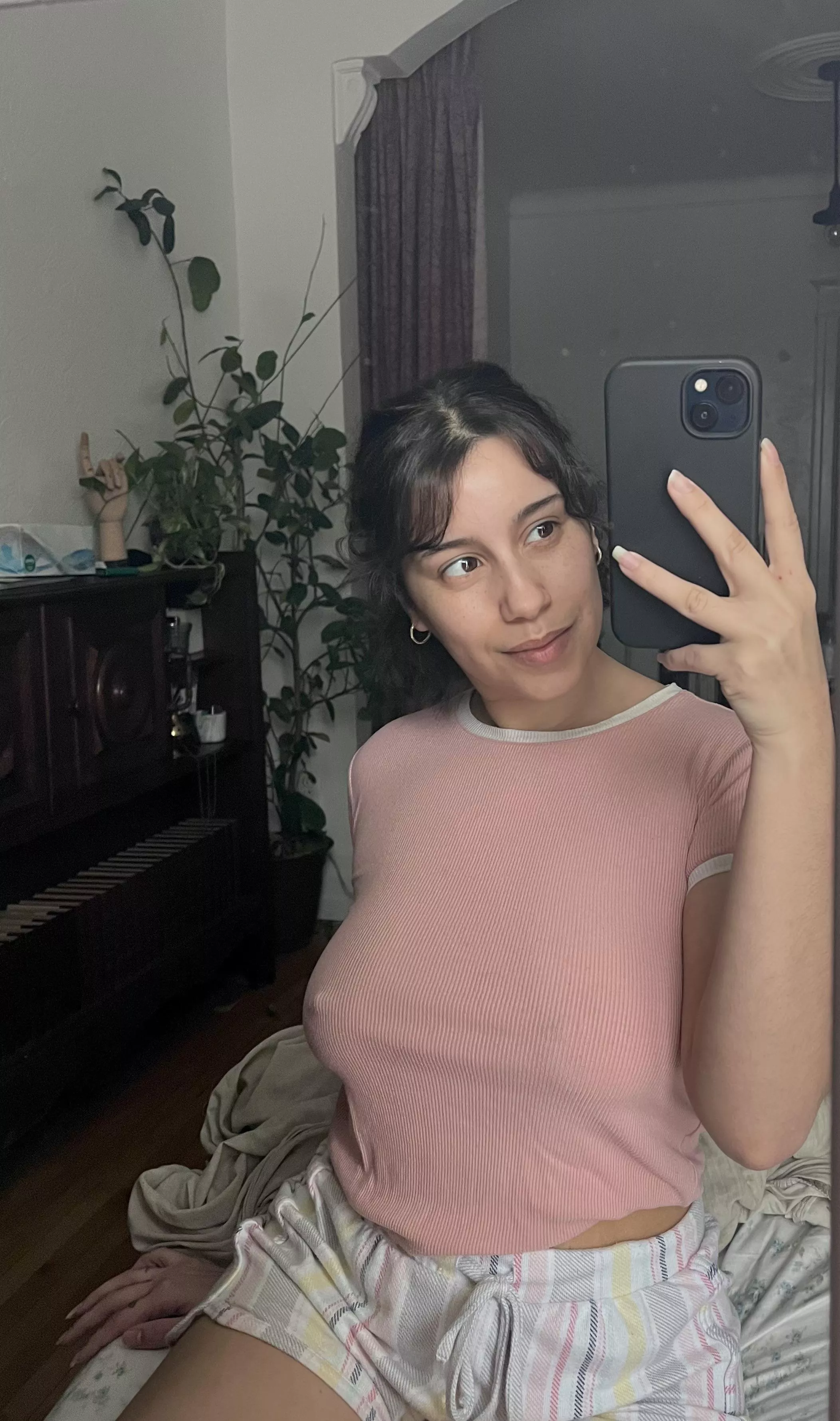 👀🐰