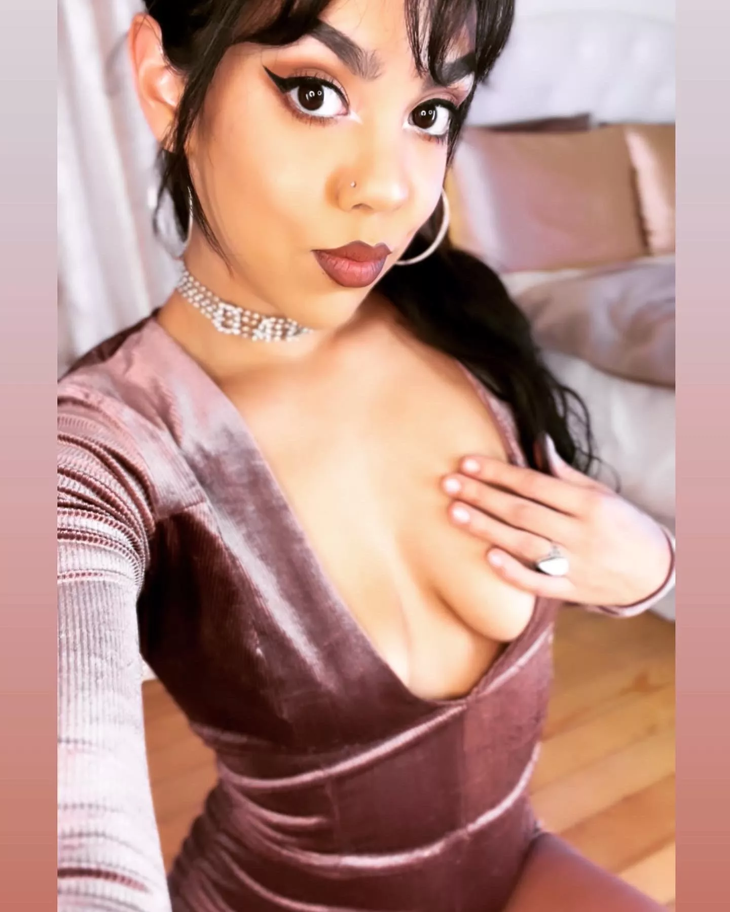 😈