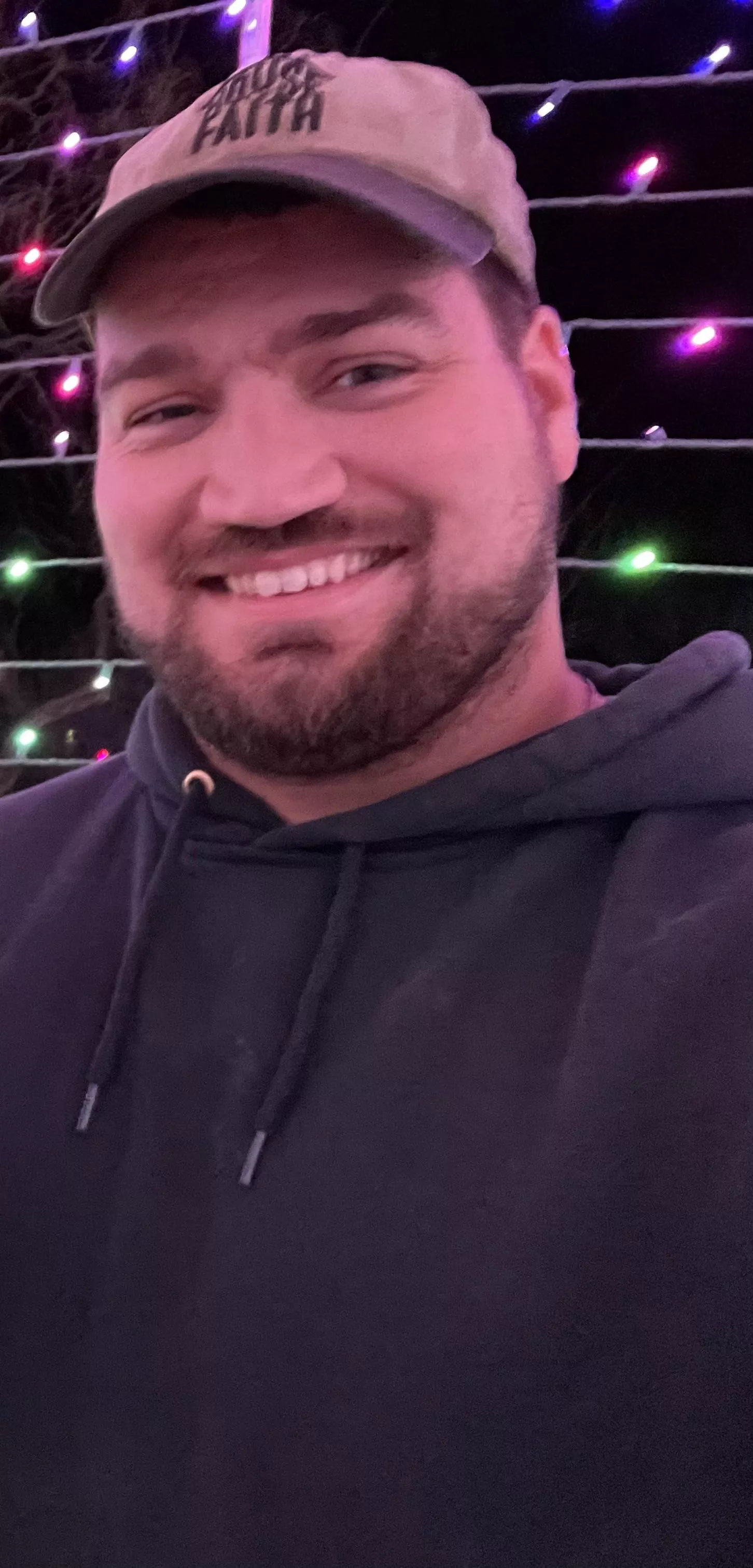 😁