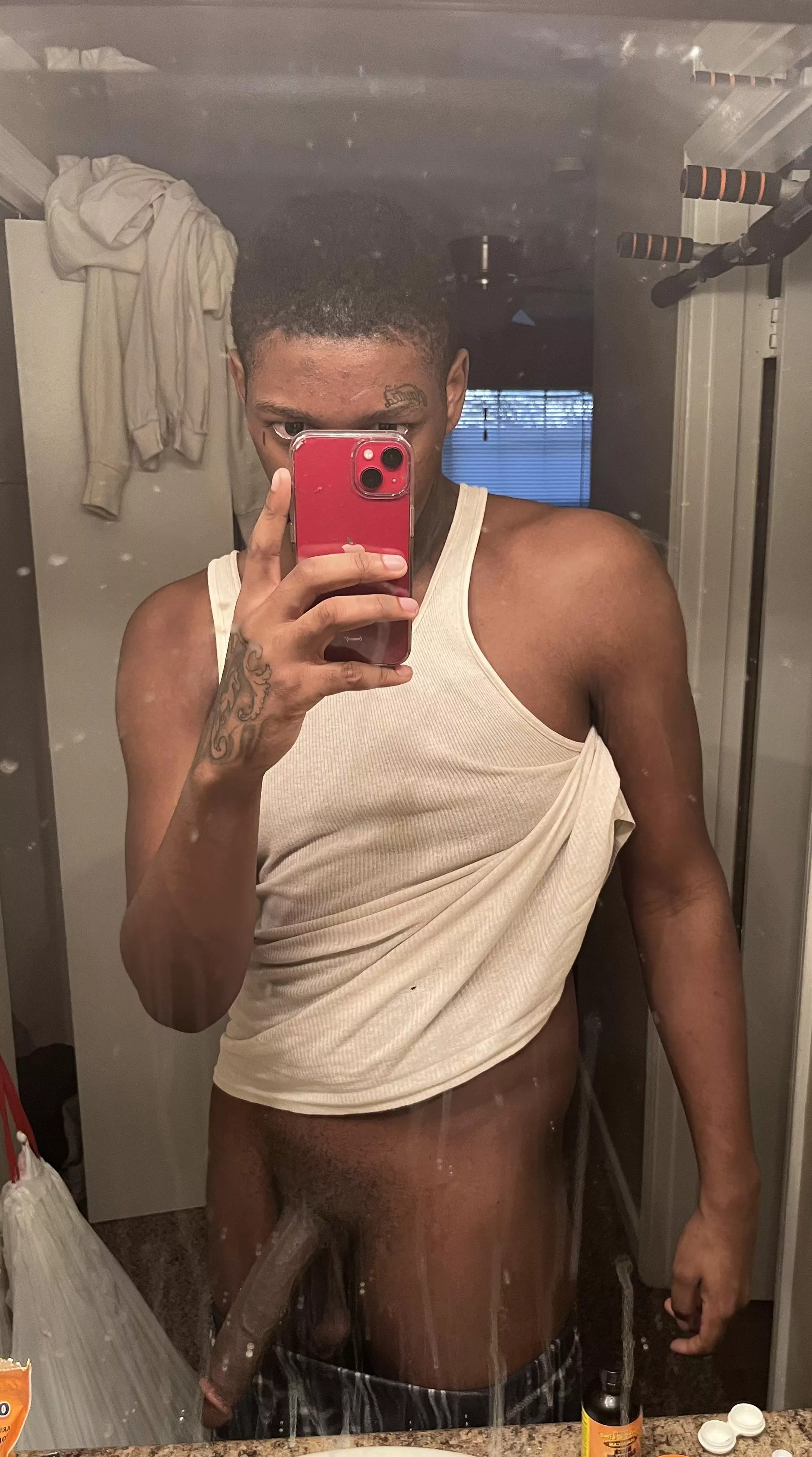👀