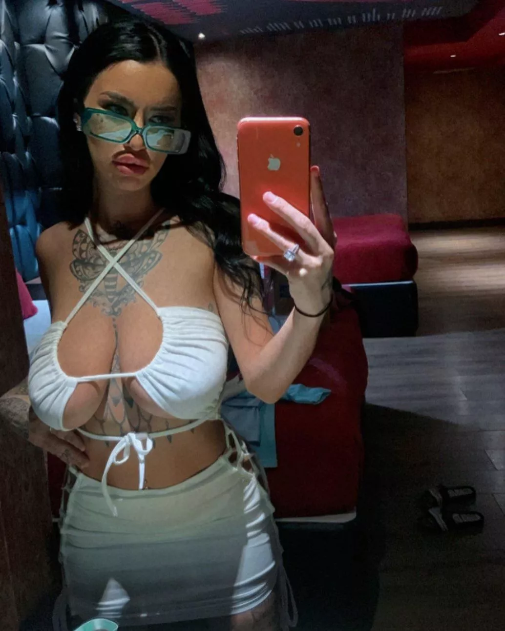 🕶
