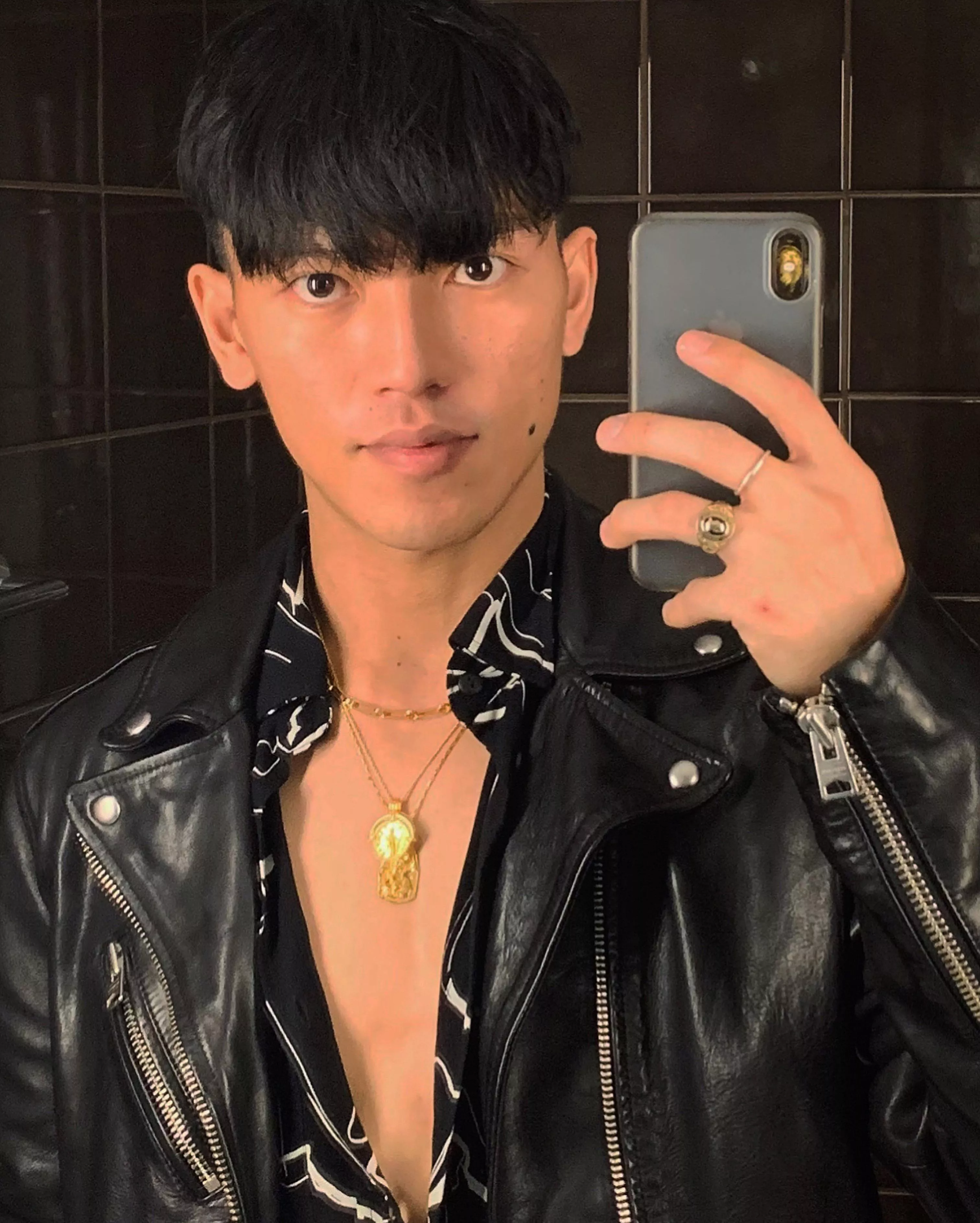 😜