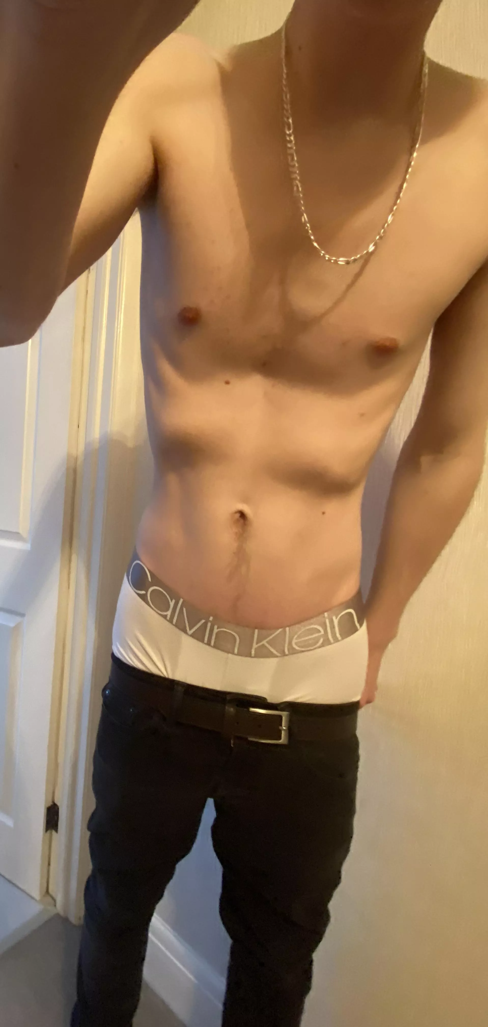 😜