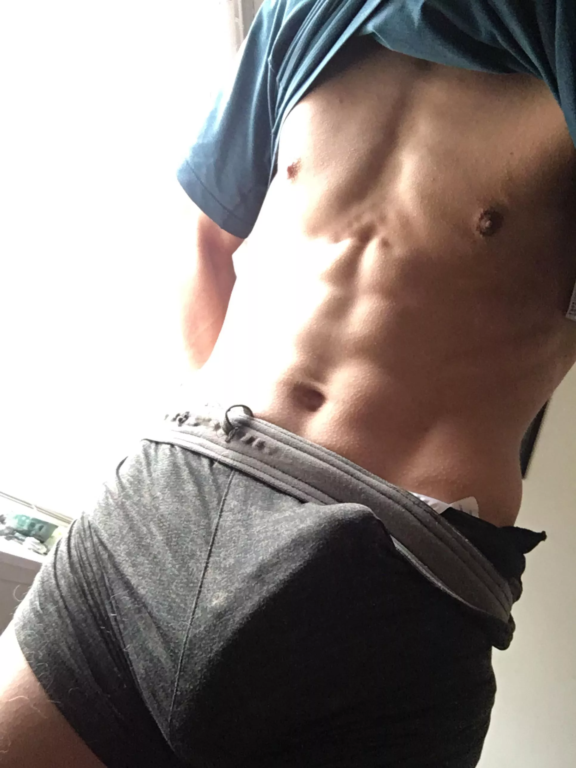😎