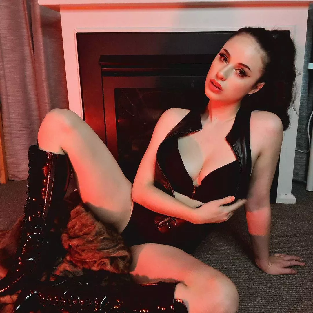 👠💦💦👠