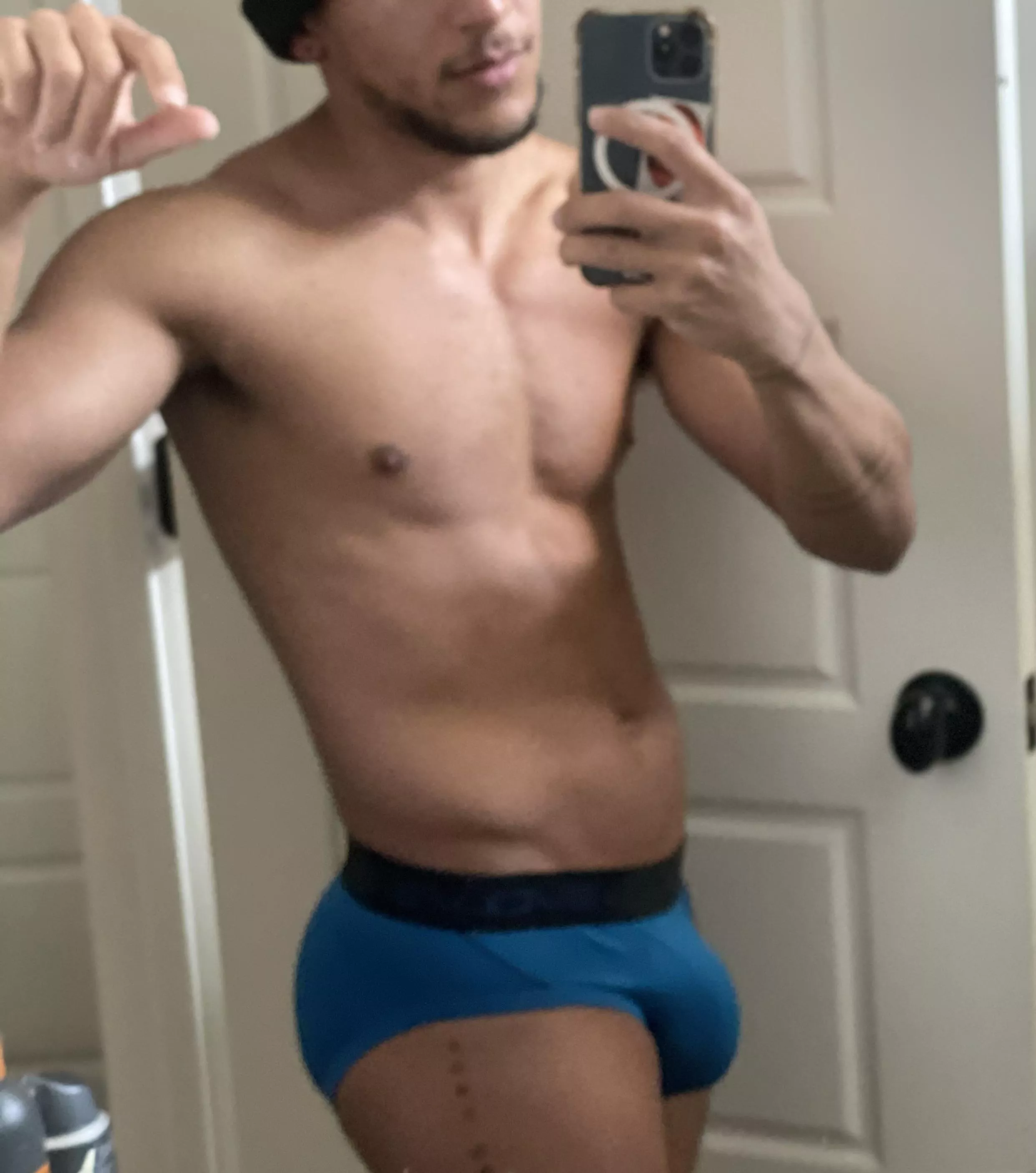 😜