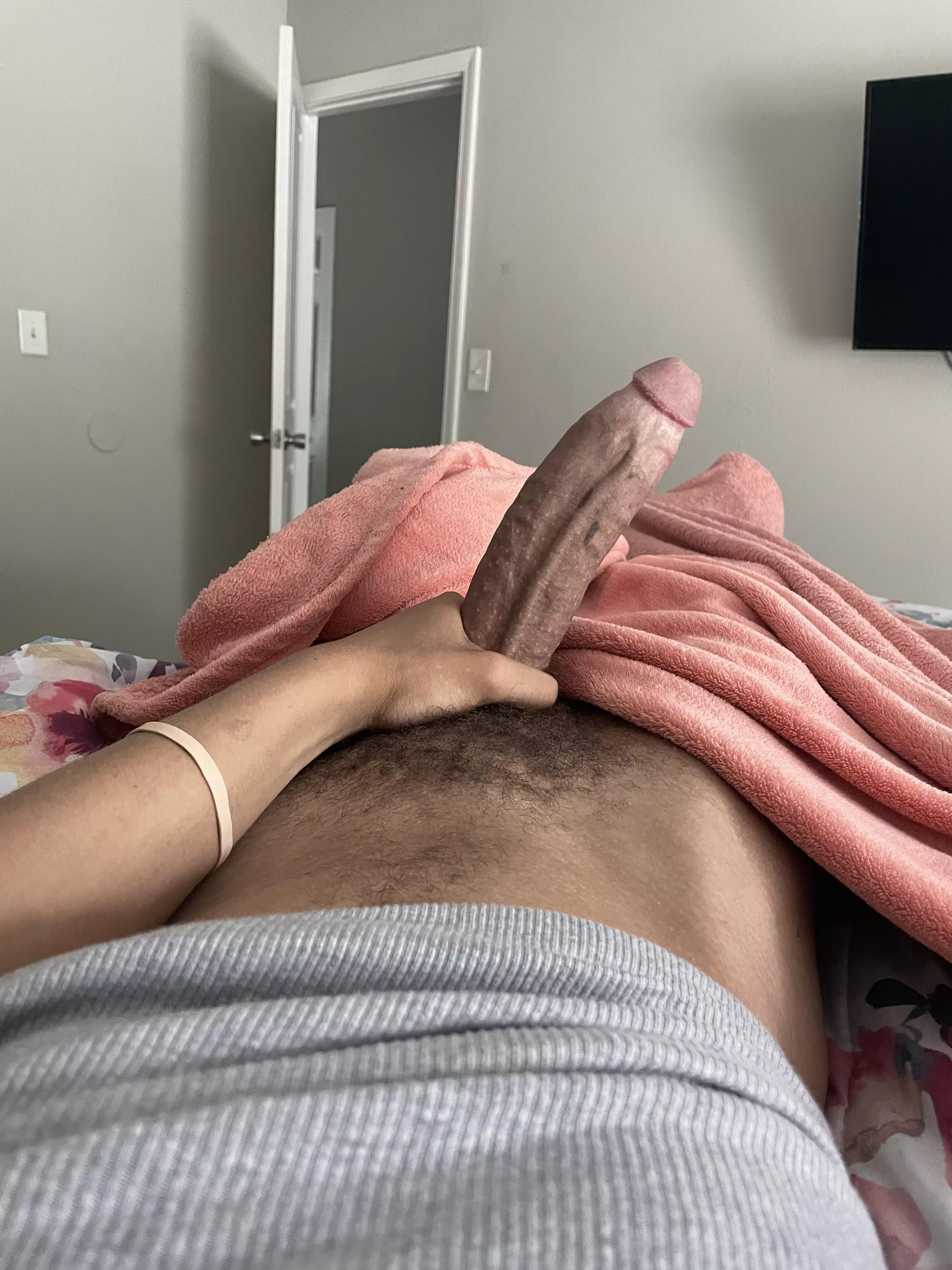 👀