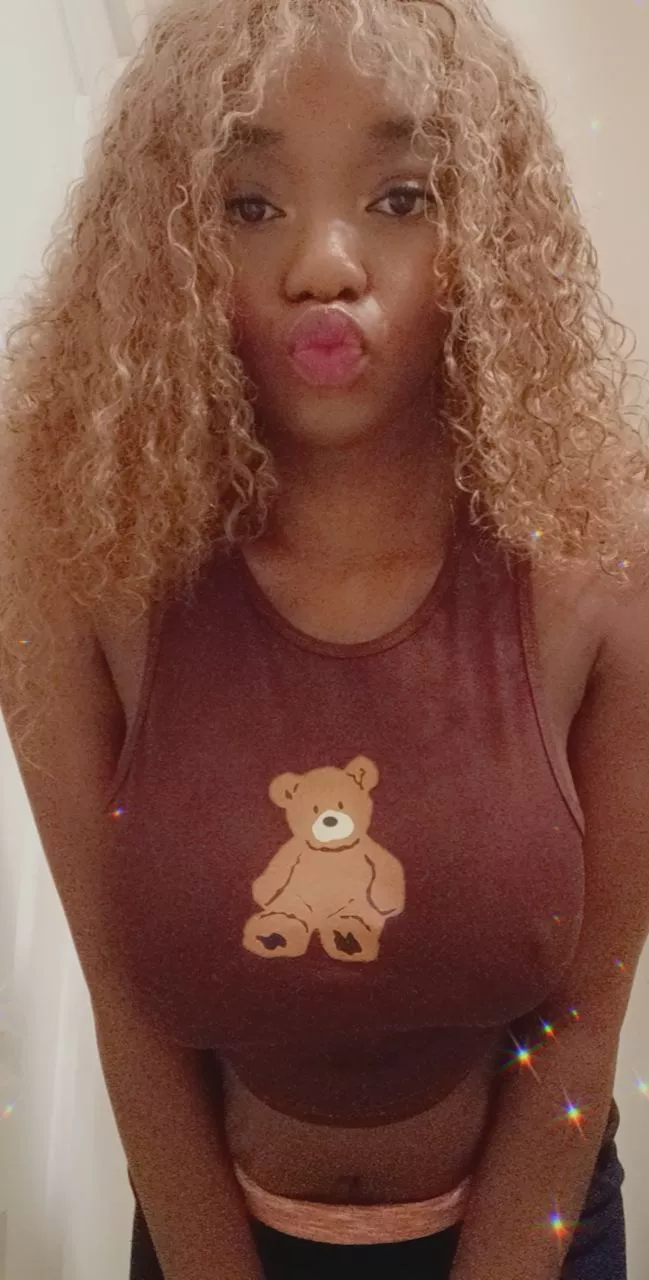 😘