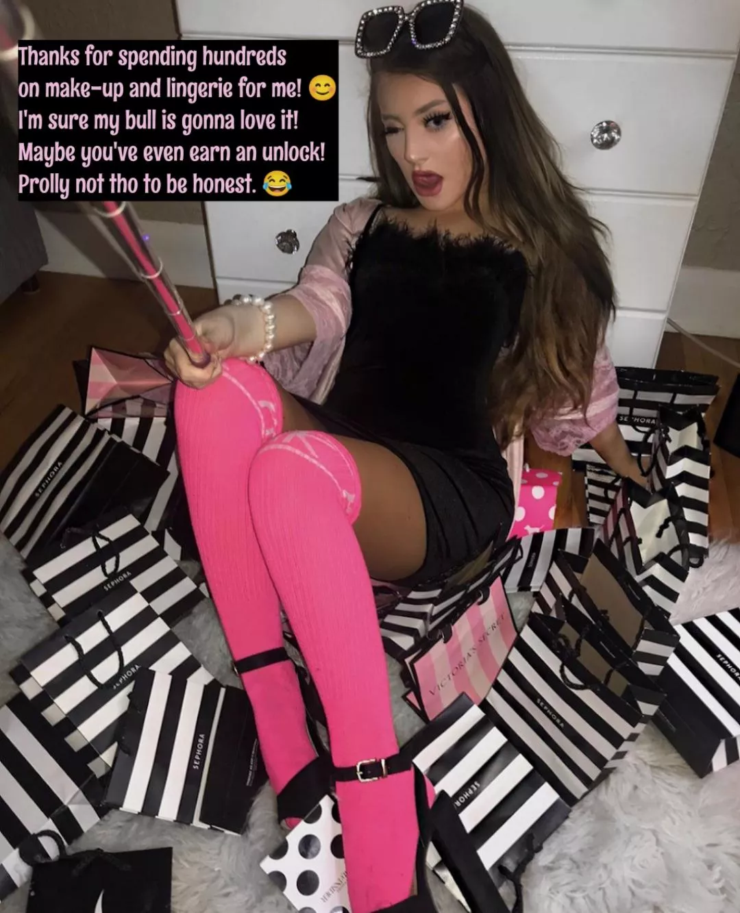 💸🥰🖕🏻