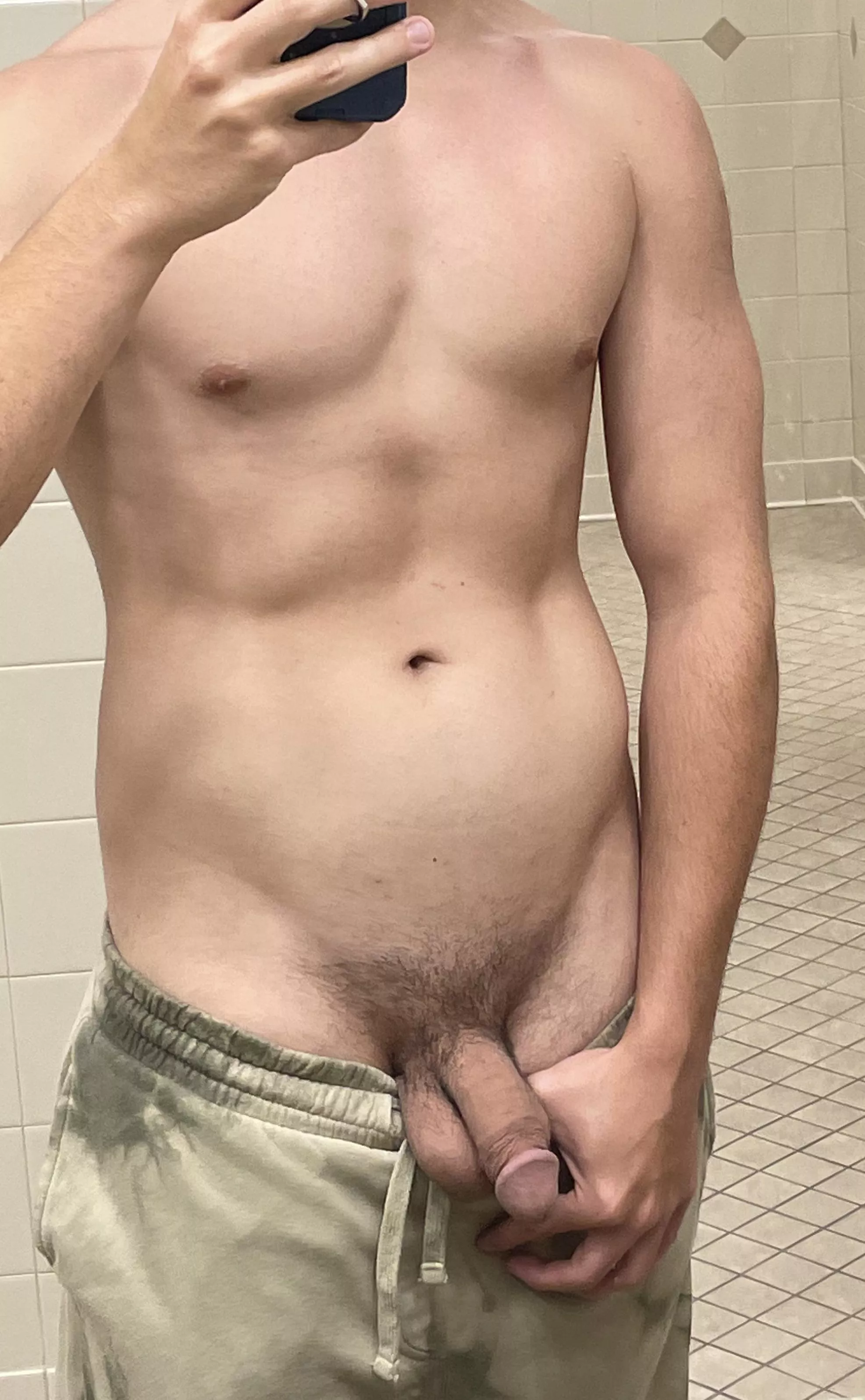 😈