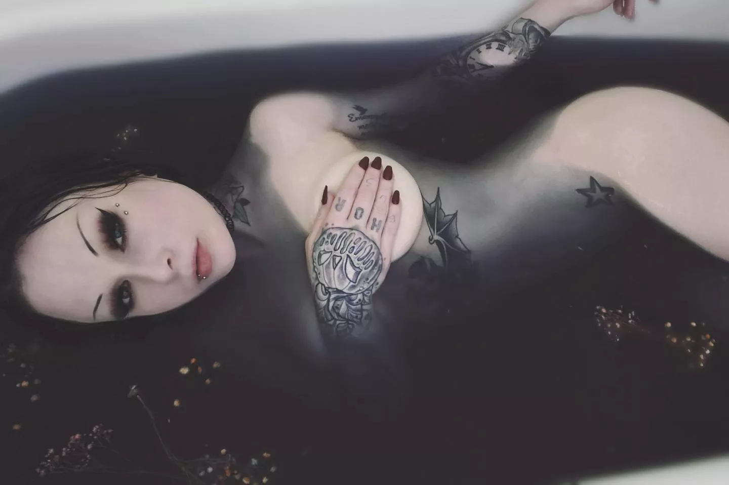🖤🌿