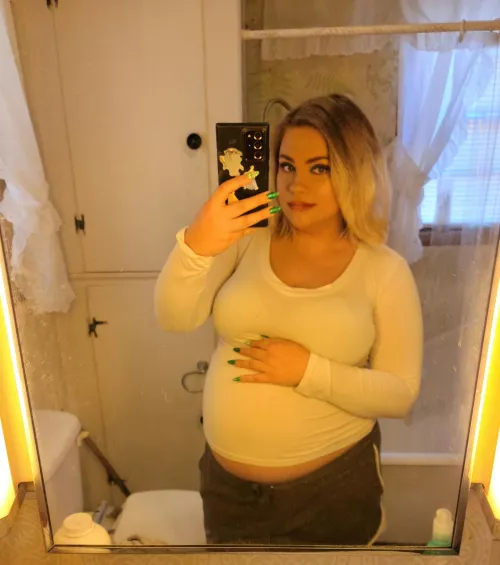10$ Friday pregnantnude fetish content packages dm me (:
