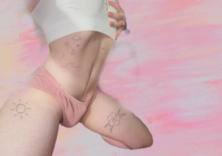 100 likes and I’ll post me sissygasming 🥺🥺🥺🥺🥺🥺