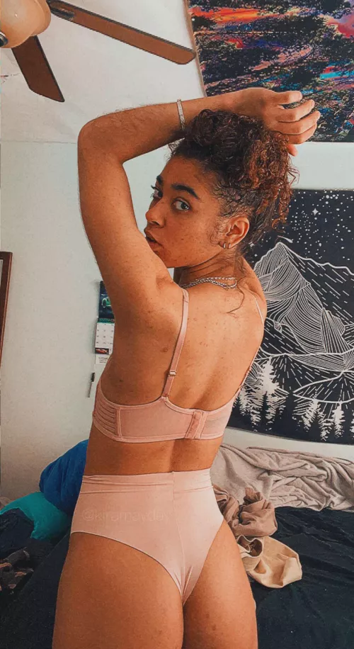 121lbs of bounce that ass