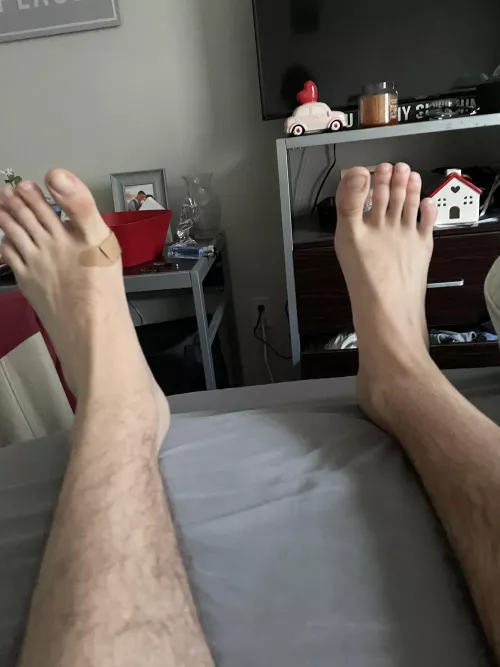 18 6’3 8” Highschool football player/ I have no limits and only want the most disgusting taboo slaves to Hmu to do whatever their new master wants