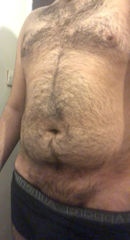 18, am I acceptable here, and how do I look?? (Dms are open :)