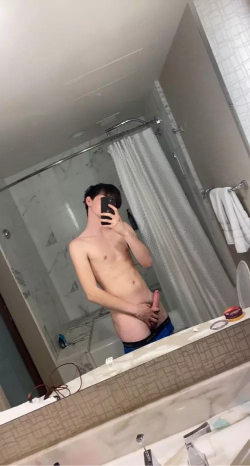 18 Looking for jerk buddies hmu 😉