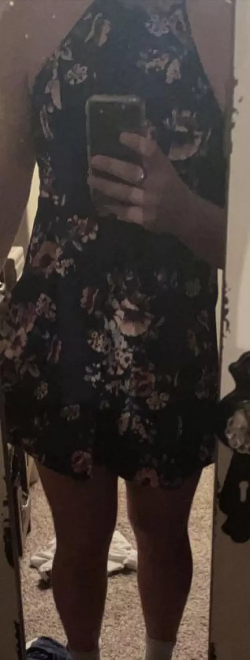 18 M looking to be a sissy slave for a mistress