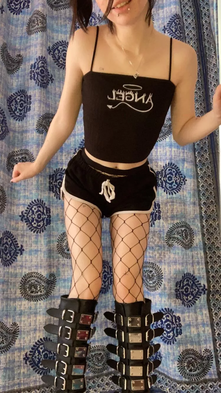 💕18 & Petite💕