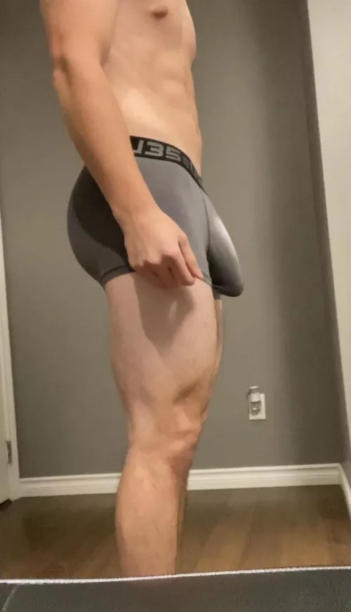 18 with a 9 inch cock, would you let me fuck you?