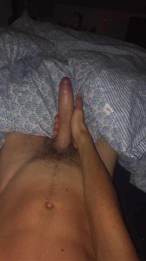 (18uk) can u guys make my huge teen dick the most liked pic on this Reddit ❤️🥺
